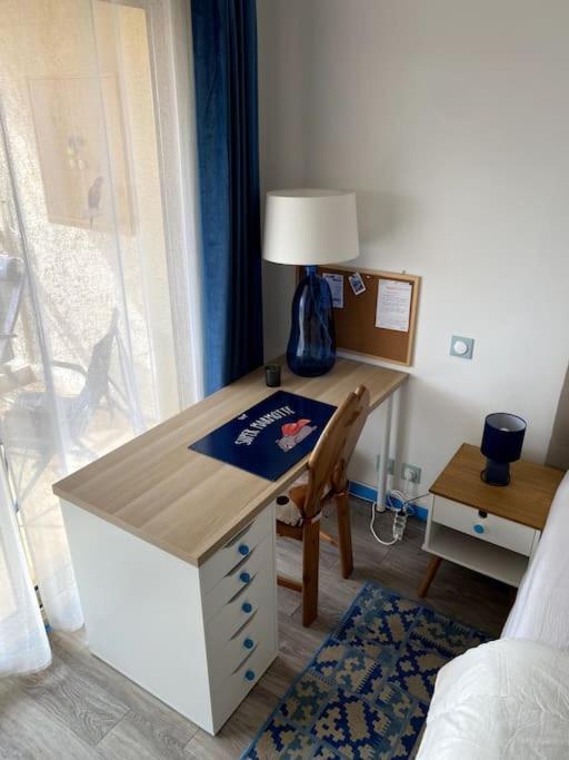 Logement Cosy, Situe Entre Ciel Et Mer ว็องส์ ภายนอก รูปภาพ